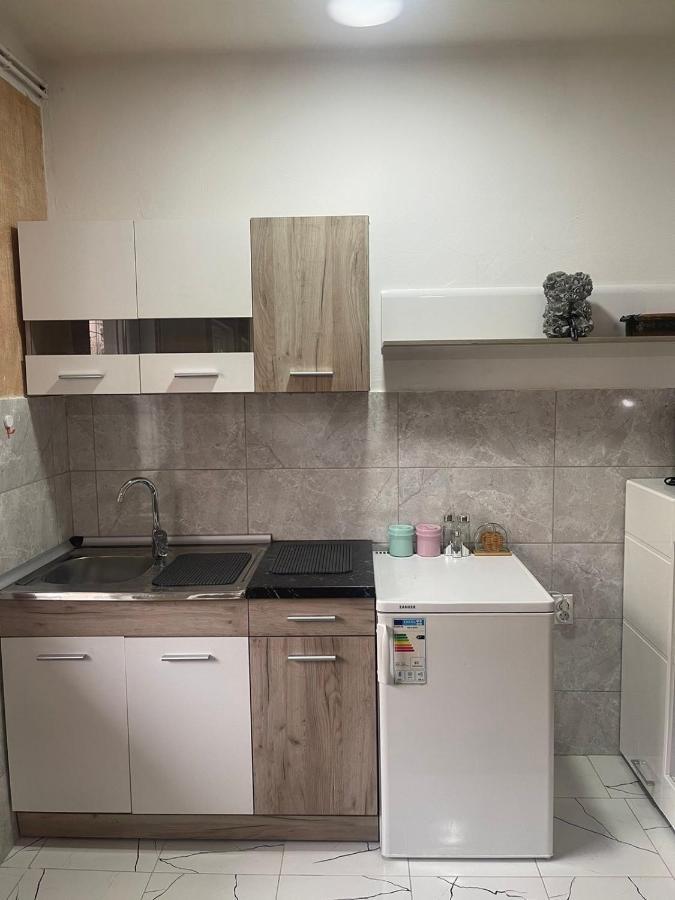 Aloha Apartment Novi Pazar Esterno foto