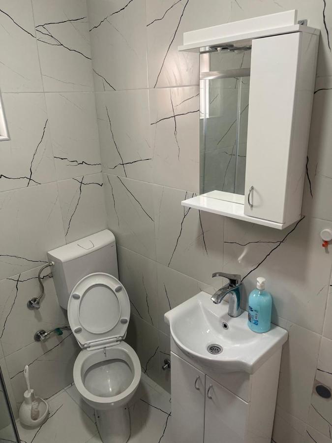 Aloha Apartment Novi Pazar Esterno foto