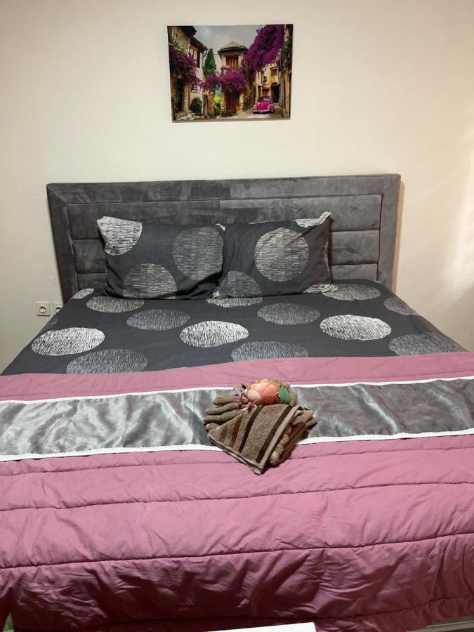 Aloha Apartment Novi Pazar Esterno foto